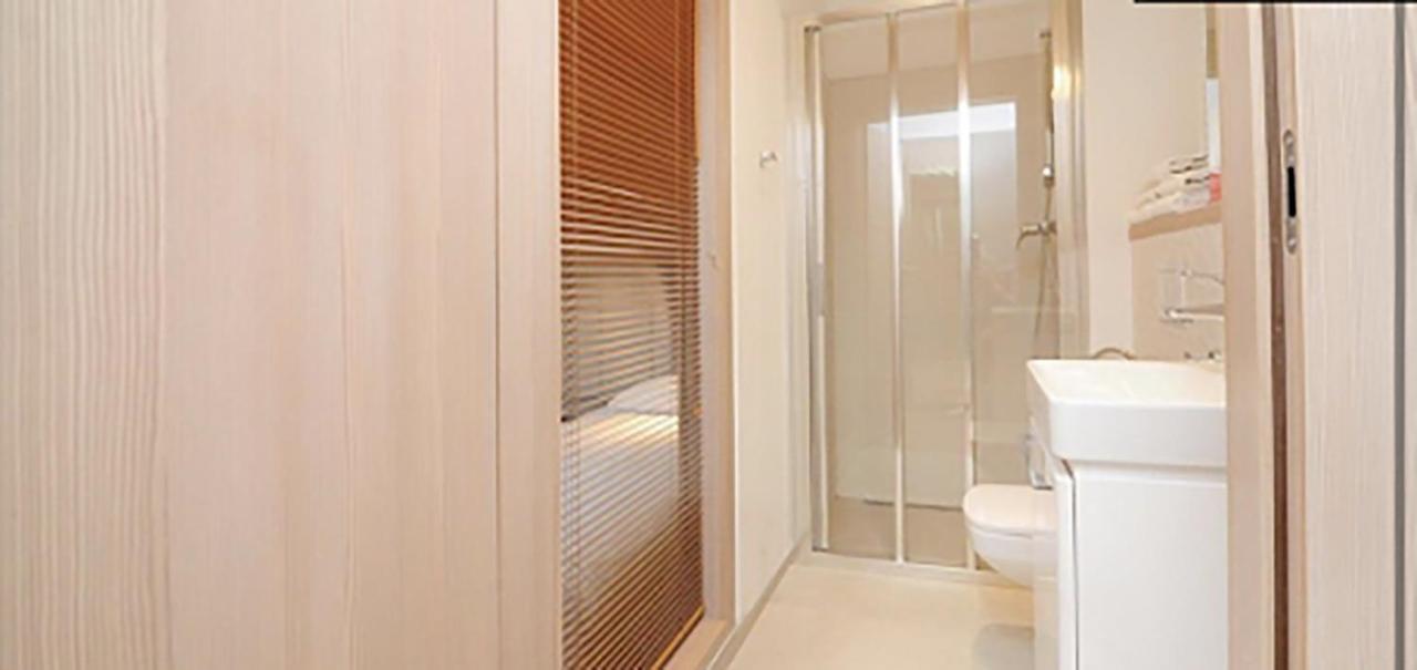 404 Rooms Wolska Apartament Варшава Екстер'єр фото