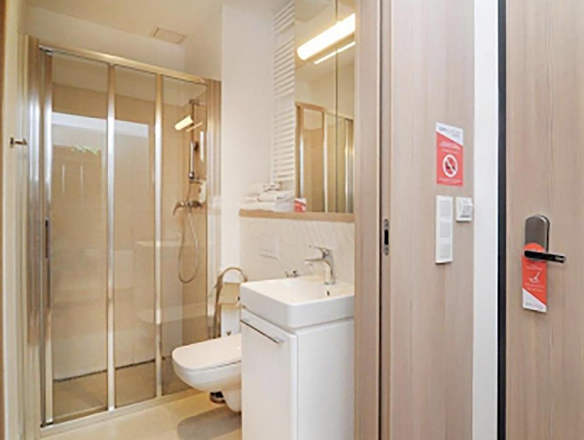 404 Rooms Wolska Apartament Варшава Екстер'єр фото