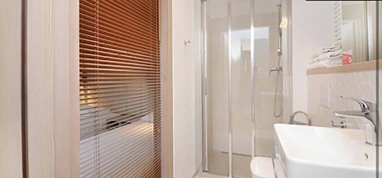 404 Rooms Wolska Apartament Варшава Екстер'єр фото