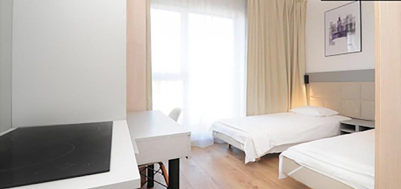 404 Rooms Wolska Apartament Варшава Екстер'єр фото