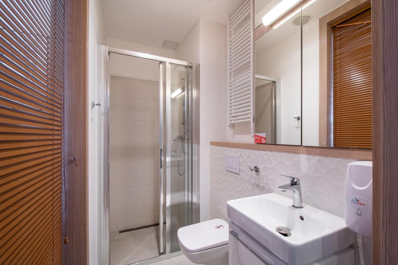 404 Rooms Wolska Apartament Варшава Екстер'єр фото
