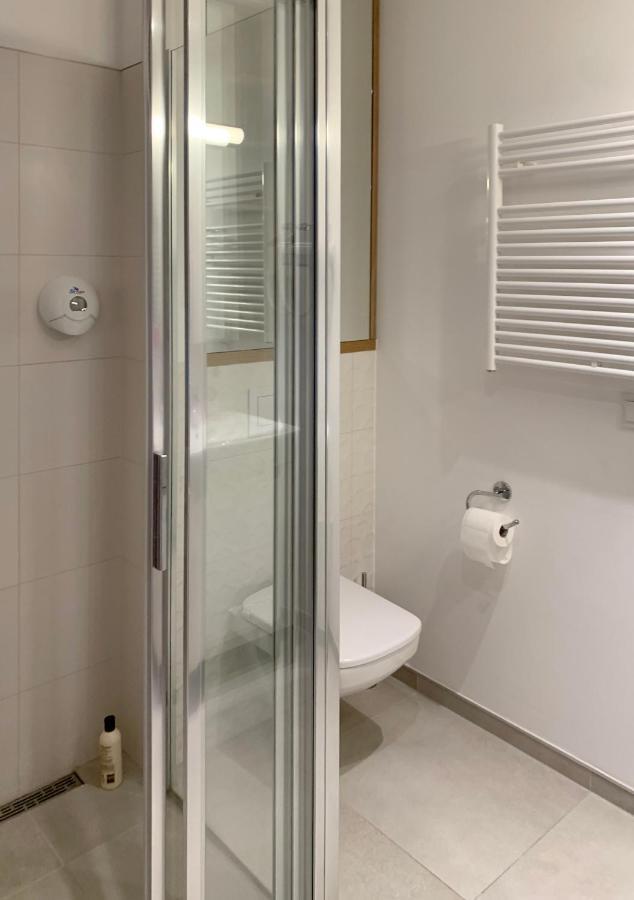 404 Rooms Wolska Apartament Варшава Екстер'єр фото