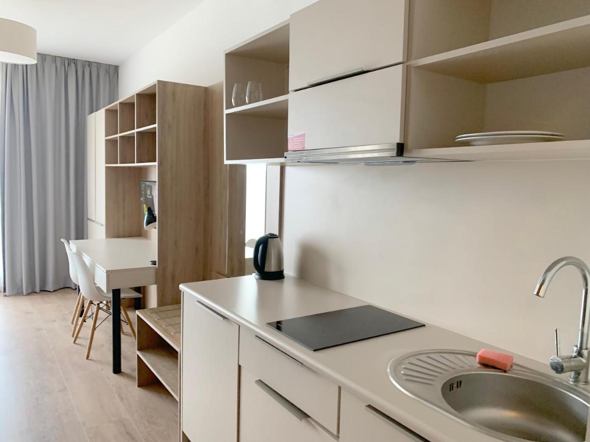 404 Rooms Wolska Apartament Варшава Екстер'єр фото